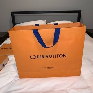 Authentic LV bag, matches the purse box